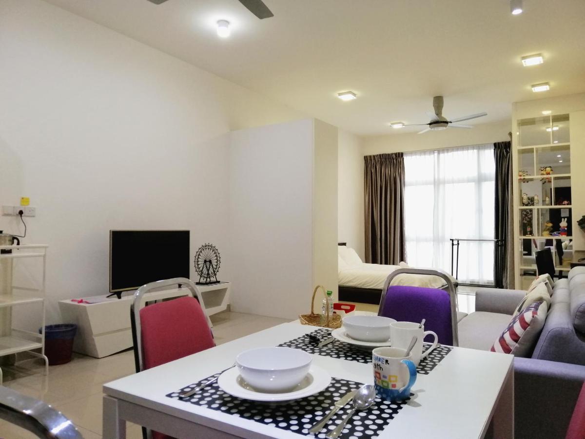 Delight Homestay Twin Galaxy Johor Bahru Exterior photo