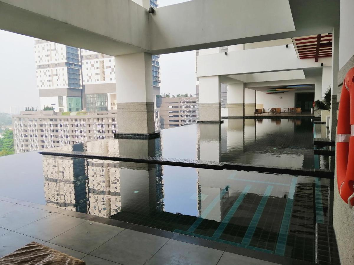 Delight Homestay Twin Galaxy Johor Bahru Exterior photo